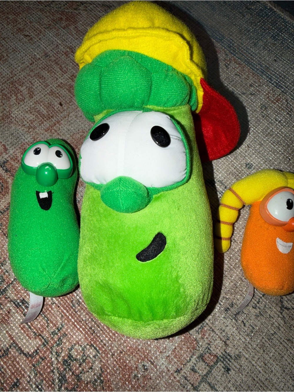 Vintage Veggie Tales Stuff Animals Laura Carrot Larry Cucumber Junior Asparagus - Picture 4 of 9